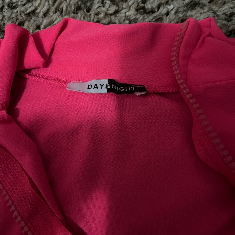 cropped jacket - Picture 2 of 3
